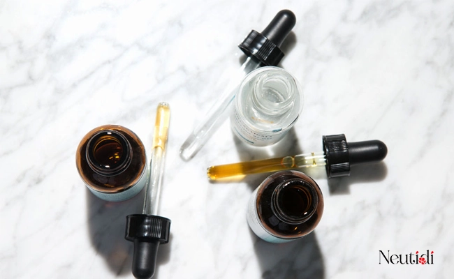 Quên đóng nắp lọ serum có ảnh hưởng gì không?