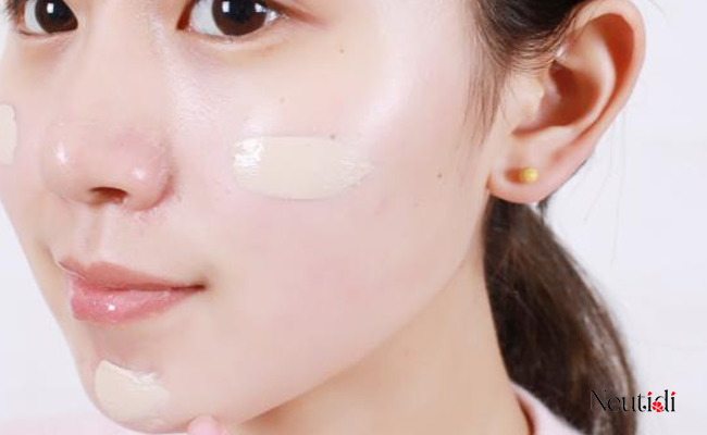 Bước 5 thoa kem chống nắng