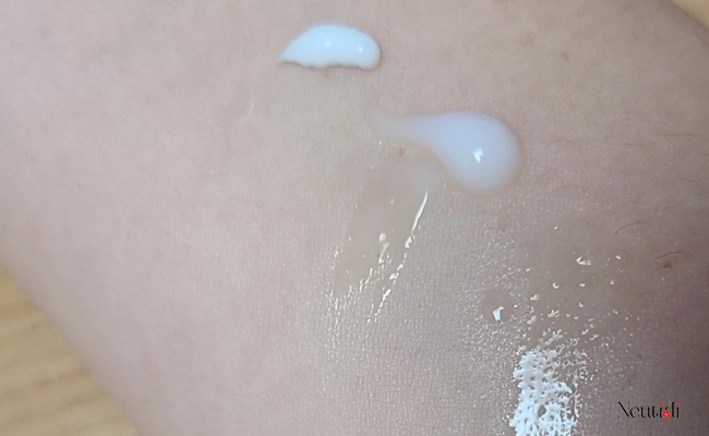 Sự khác biệt giữa toner và serum