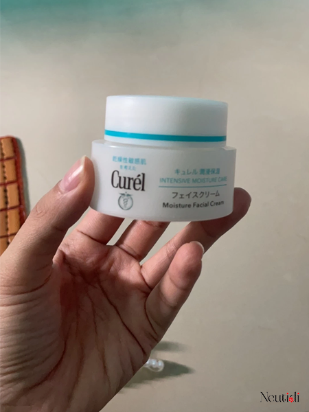 Kem dưỡng ẩm nhật bản tốt nhất cho da khô Curél Intensive Moisture Cream