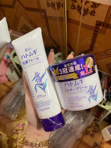 Hatomugi Reihaku Milky Cream - dưỡng ẩm của Nhật Bản giá rẻ nhất