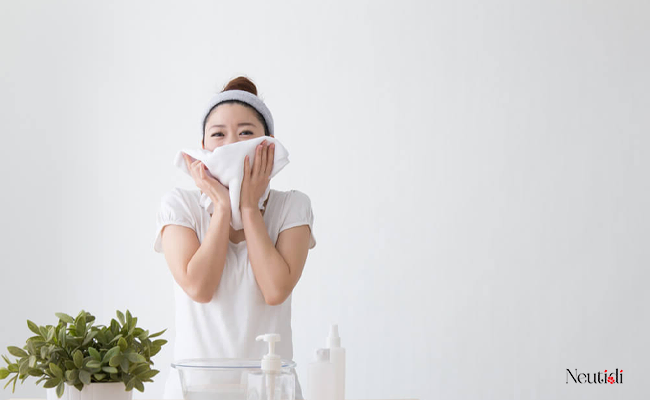 Hướng dẫn chăm sóc da dầu mụn nhạy cảm đúng cách 11 Lưu ý khi chăm sóc da dầu nhạy cảm