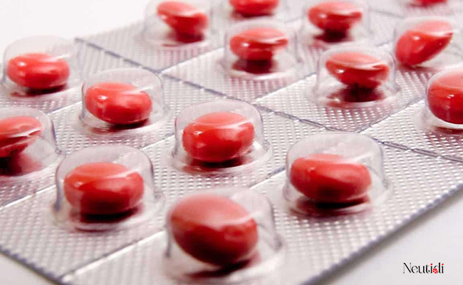 Top 10 thành phần trị mụn hiệu quả (không kê đơn & kê đơn) 9 Thành phần trị mụn kê đơn isotretinoin