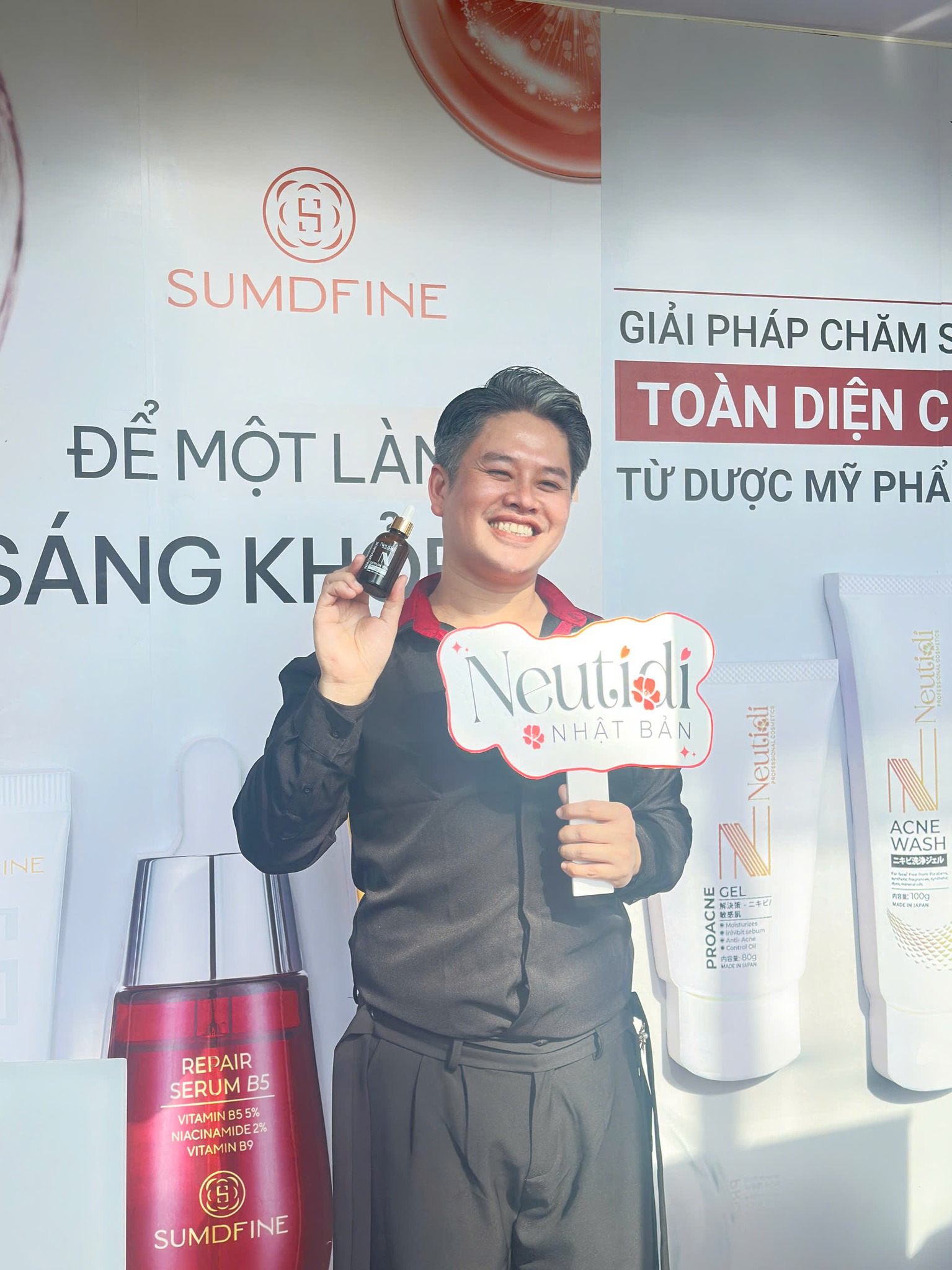 Hội nghị Da liễu Toàn quốc 2025 – Neutidi đồng hành cùng làn da khỏe mạnh cho người Việt 3 579994478 1239143201595744 8374829520950377518 n