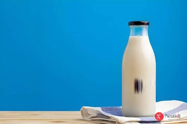 Rửa mặt với sữa tươi không đường