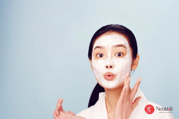 Đắp mặt nạ xong có cần rửa mặt không? 2 Đắp mặt nạ rửa có cần rửa mặt lại