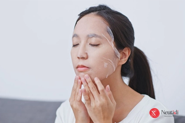 Đắp mặt nạ xong có cần rửa mặt không? 9 Tránh đắp mặt nạ trên da khô hoàn toàn