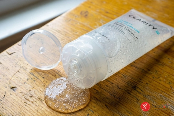 Da mụn có nên dùng sữa rửa mặt không? 5 Lưu ý khi chọn & Sử dụng 6 Cách chọn sữa rửa mặt dạng gel cho da dầu bị mụn