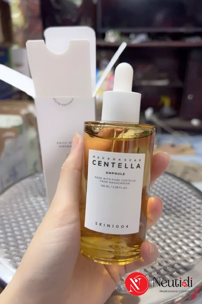 Đánh giá 9 serum hỗ trợ giảm mụn trứng cá hiệu quả 2026 8 Serum trị mụn Skin1004 Madagascar Centella Ampoule