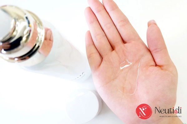 Bí quyết chăm sóc da của người Nhật, giúp da trẻ khoẻ mịn màng 4 Chỉ dùng các bước toner, essence, lotion khi thực sự cần